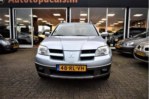 Mitsubishi Outlander Sport - 2.4 4WD 4x4 | AIRCO | NAVIGATIE | TREKHAAK | ELEKTRISCHE RUITBEDIENING - 1