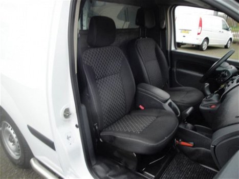 Renault Kangoo - 1.5 DCI 55KW 75PK NAVIGATIE/ PARKEERSESNOREN/ ELEC RAMEN/ 100% D - 1