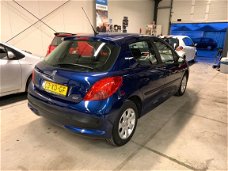 Peugeot 207 - 1.4-16V X-line 5 DEURS/NAP/APK