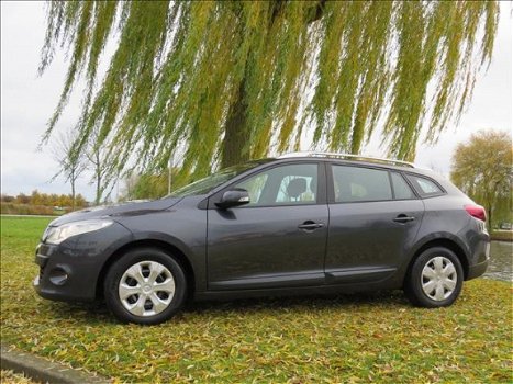 Renault Mégane Estate - 1.5 dCi DEALER ONDERHOUDEN NL-AUTO *NETTE AUTO - 1