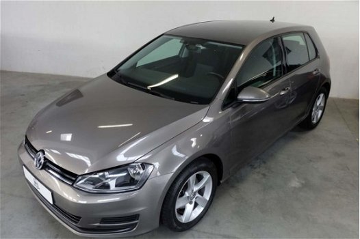 Volkswagen Golf - 1.2 TSI Trendline / NAVI / PDC / NAP - 1