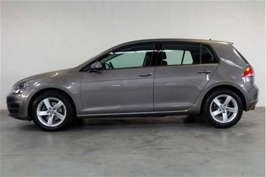 Volkswagen Golf - 1.2 TSI Trendline / NAVI / PDC / NAP - 1