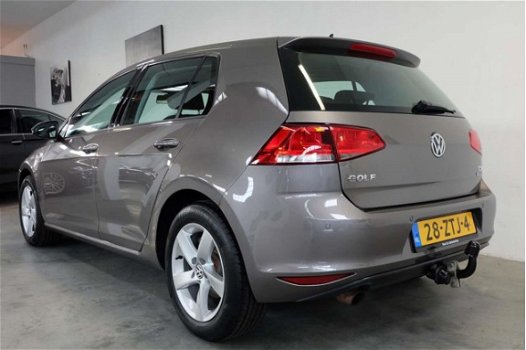 Volkswagen Golf - 1.2 TSI Trendline / NAVI / PDC / NAP - 1