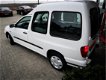 Volkswagen Caddy - 1.6 Custom UNIEK 60.820KM Rolstoelauto benzine/Airco/Lift - 1 - Thumbnail