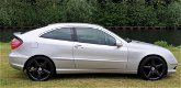 Mercedes-Benz C-klasse Sportcoupé - 200 K. Super mooi auto dealer onderhouden airco zonder roest nw - 1 - Thumbnail