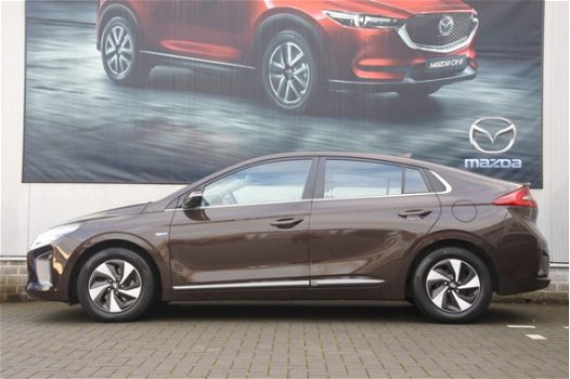 Hyundai IONIQ - 1.6 GDi Comfort | Navigatie | Achteruitrijcamera | Keyless entry | Adaptive cruise c - 1