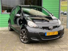 Toyota Aygo - 1.0-12V Comfort / Airco / Zeer Nette Auto / 5Drs./