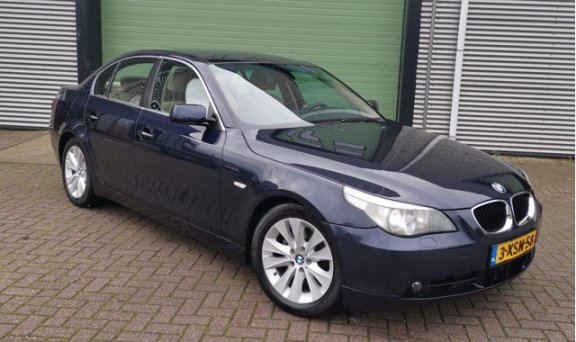 BMW 5-serie - 3.0 D 530 AUT 2004 Blauw YOUNGTIMER*LAGE KMSTAND - 1