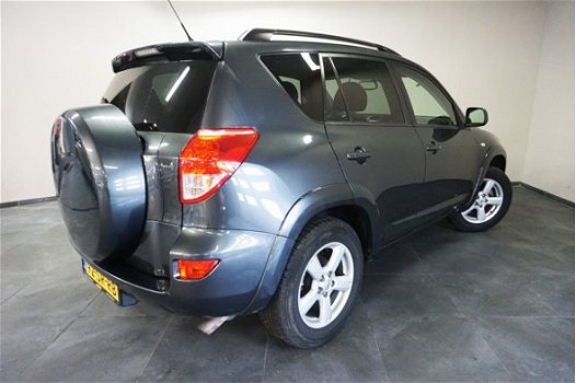 Toyota RAV4 - 2.2 D-CAT Executive - 1