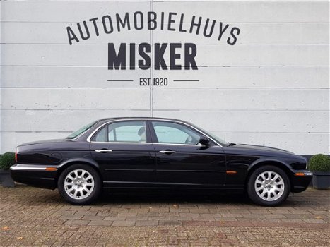 Jaguar XJ - 3.0 V6 NAVI | XENON | PDC VOOR EN ACHTER | NL AUTO - 1