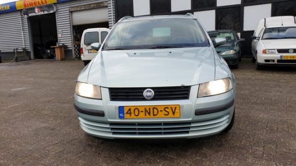 Fiat Stilo Multi Wagon - 1.8-16V Dynamic Perfectrijdende Stilo Airco Electr pakket APK 22-03-2020 - 1