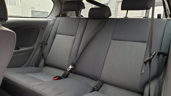 Nissan Almera - 1.5 Visia Nette en perfect rijdende Almera Airco Elect pakket APK 13-04-2020 - 1