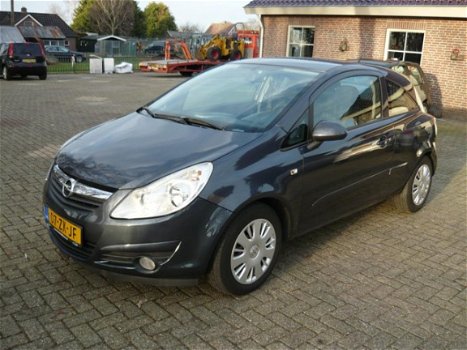 Opel Corsa - 1.2-16V Cosmo - 1