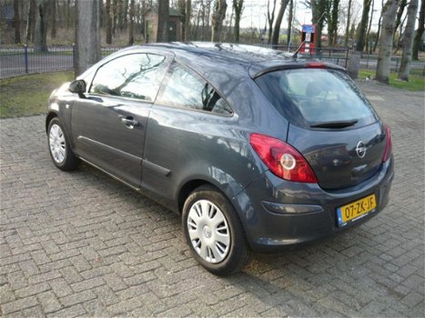 Opel Corsa - 1.2-16V Cosmo - 1