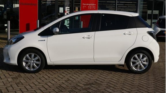 Toyota Yaris - 1.5 Full Hybrid Dynamic | Keyless Entry | Climate Controle | Achteruitrijcamera | Cru - 1