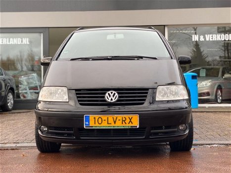 Volkswagen Sharan - 2.0 Sportline 2e Eigenaar/Nieuwe Apk/Airco/Elec Ramen/7 Pers - 1