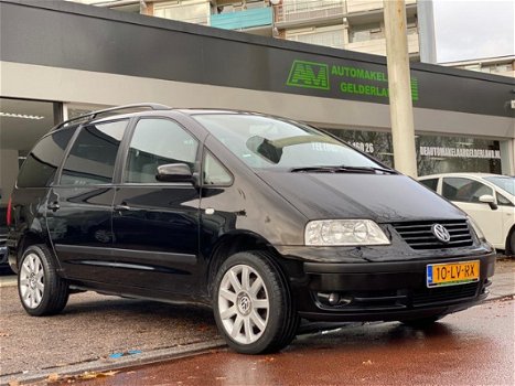 Volkswagen Sharan - 2.0 Sportline 2e Eigenaar/Nieuwe Apk/Airco/Elec Ramen/7 Pers - 1