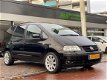 Volkswagen Sharan - 2.0 Sportline 2e Eigenaar/Nieuwe Apk/Airco/Elec Ramen/7 Pers - 1 - Thumbnail