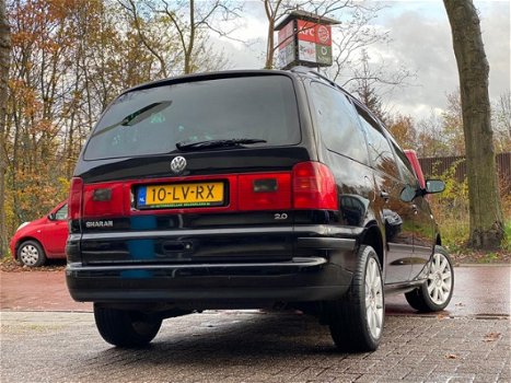 Volkswagen Sharan - 2.0 Sportline 2e Eigenaar/Nieuwe Apk/Airco/Elec Ramen/7 Pers - 1