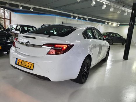 Opel Insignia - 1.4 T EcoFLEX Business+ STOEL/STUUR VERW LED NAVI PDC TREKHAAK 6MND GARANTIE NAP NL - 1