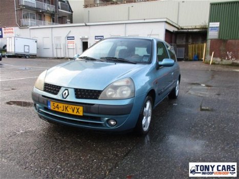 Renault Clio - CLIO; 1.2 16V S2005 - 1