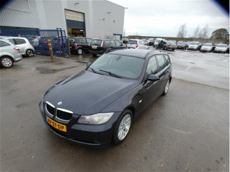 BMW 3-serie Touring - 318d Introduction / climate control / cruise control / export - 1