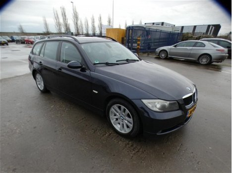 BMW 3-serie Touring - 318d Introduction / climate control / cruise control / export - 1