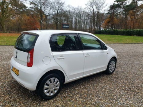 Skoda Citigo - 1.0i 44kw 5deurs Navigatie/cruise/PDC - 1