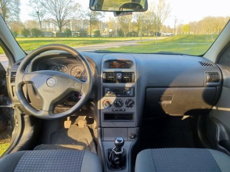 Opel Astra Wagon - 1.6-16V Njoy Gewoon lekker goedkoop rijden en 5 drs stuurbekrachting met apk - 1