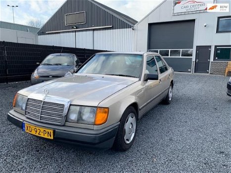 Mercedes-Benz 200-serie - 260 E (W124) APK 22-06-2021ZEER MOOI - 1