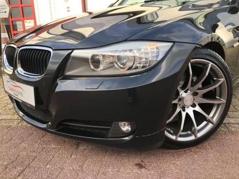 BMW 3-serie Touring - 318i High Executive - 1