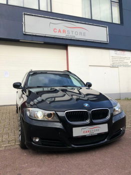 BMW 3-serie Touring - 318i High Executive - 1