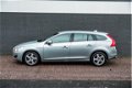 Volvo V60 - 2.0 D3 Momentum | Klimaat + Cruise control (Adaptief) | BLIS | Lane Depature Warning | N - 1 - Thumbnail