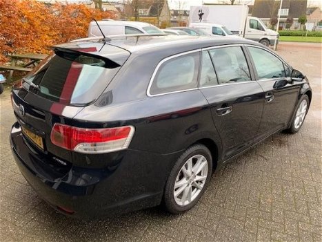 Toyota Avensis Wagon - 1.6 VVTi Comfort - 1