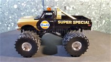 1971 Chevrolet K-10 GULF monstertruck 1:43 Greenlight