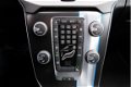 Volvo V40 - 2.0 D2 R-Design Business Xenon/Navi/Leder-Alcant - 1 - Thumbnail