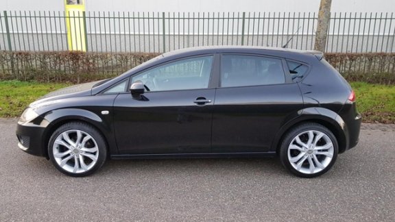 Seat Leon - 1.2 TSI Ecomotive Sport 2011 CRUISE CONTROLE AIRCO navigatie - 1