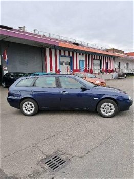 Alfa Romeo 156 Sportwagon - 2.0-16V T.Spark - 1