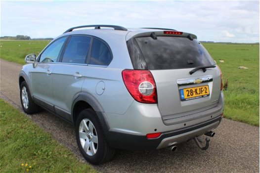 Chevrolet Captiva - 2.4i Style 2WD 7 persoons, navi, trekhaak - 1