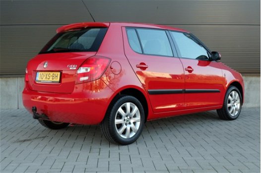 Skoda Fabia - 1.4 16V Clima Cruise Trekhaak NL-auto - 1