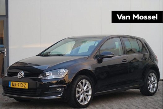 Volkswagen Golf - 1.6 TDI 110pk Connected Series | Navigatie | Pdc | Climate | Bluetooth - 1