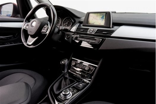 BMW 2-serie Active Tourer - 216d 115pk Full map navigatie/ Climate control/ Tel. bluetooth/ Cruise c - 1