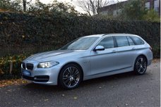 BMW 5-serie Touring - 520d AUT. | HUD | GR.NAVI | 19 INCH | TREKHAAK ELEC