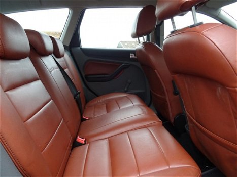 Ford Focus Wagon - 1.6 Comfort | Leer + Airco + Cruise nu € 5.450, - 1