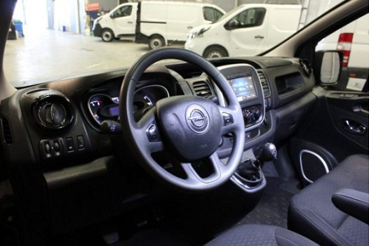 Opel Vivaro - 1.6 CDTI 116 pk L2H1 Imperiaal/Camera/PDC/Navi/Cuise/Airco/Trekhaak - 1