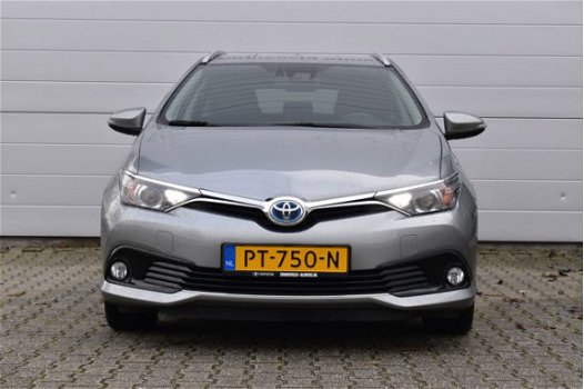 Toyota Auris Touring Sports - 1.8 Hybrid Dynamic Go Navigatie - 1