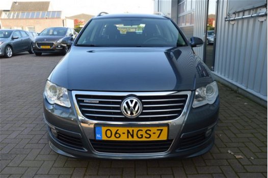 Volkswagen Passat Variant - 1.6 TDI BlueMotion Nieuwe APK B.J 2010 - 1