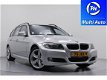 BMW 3-serie Touring - 318i Business Line Navi ECC Cruise PDC - 1 - Thumbnail