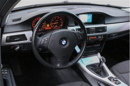 BMW 3-serie Touring - 318i Business Line Navi ECC Cruise PDC - 1