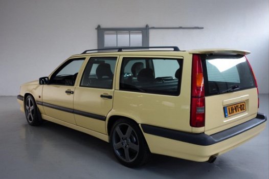 Volvo 850 - 2.3 T-5 R Cream Yellow , Stoelverwarming, schuifdak, handgeschakeld, 250pk - 1